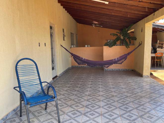 AV. ANTONIA PORTOLEZ, 515