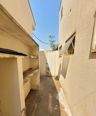 Rua Albano Ferracini ( Fundos), 298 D