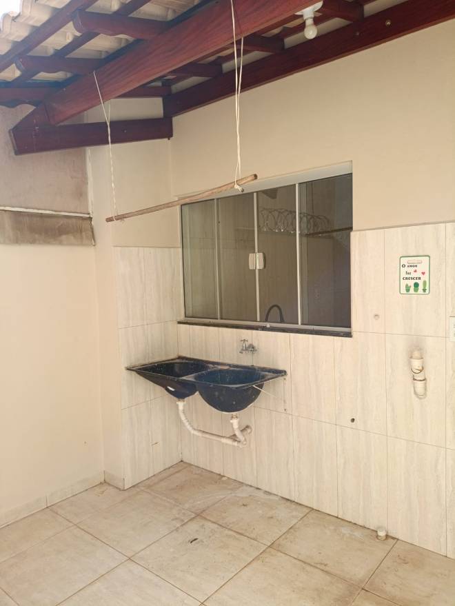 Rua das Tulipas, 135