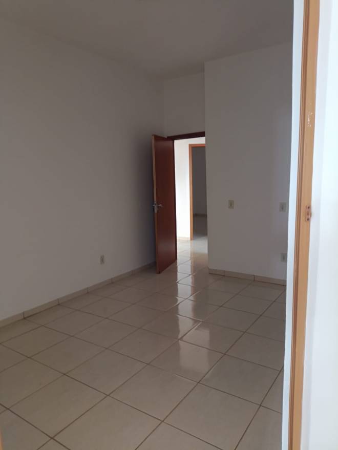 Rua Ilton da Costa Oliveira, 33