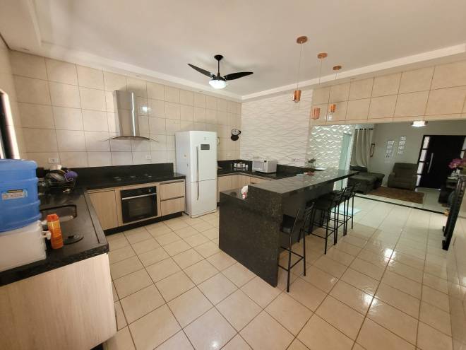 Av Senador Pizza, 170