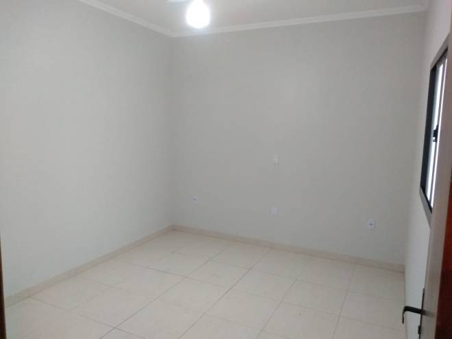 Rua dos Lírios, 36