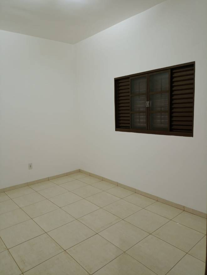 Rua Ilton da Costa Oliveira, 33