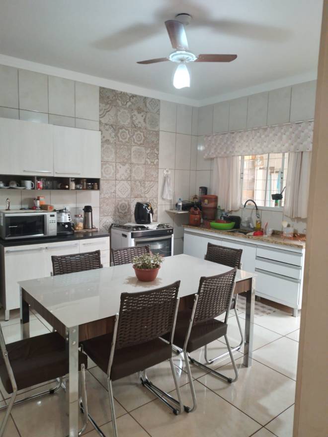 RUA NELO FALCETTI, 170