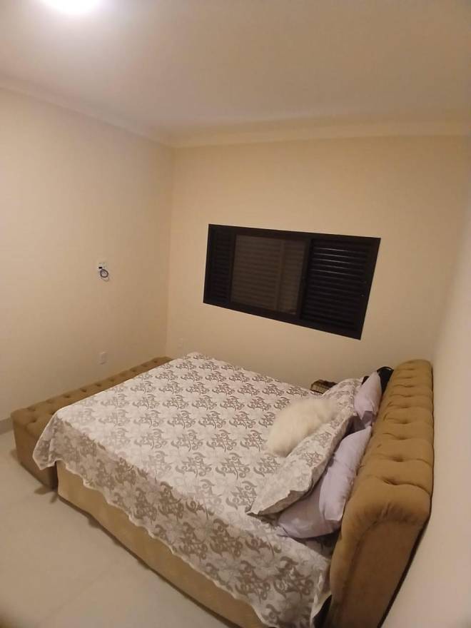 RUA JULIO ALONSO PORTELA, 239