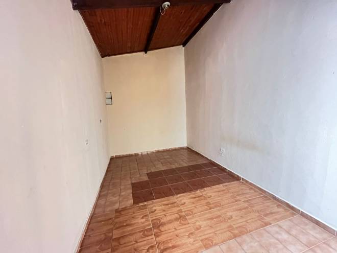 Avenida 9 de Julho, 92 Fundos