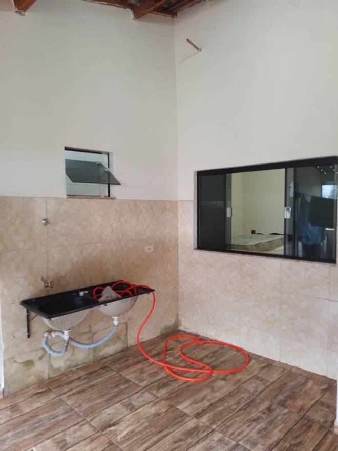 RUA APARECIDO ROBLES, 809