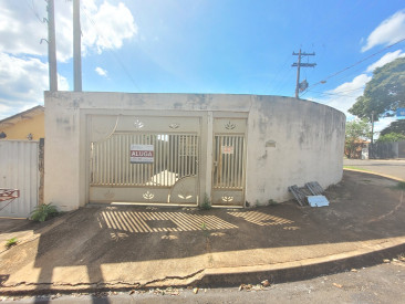 Rua: Pedro Tondelli, 185