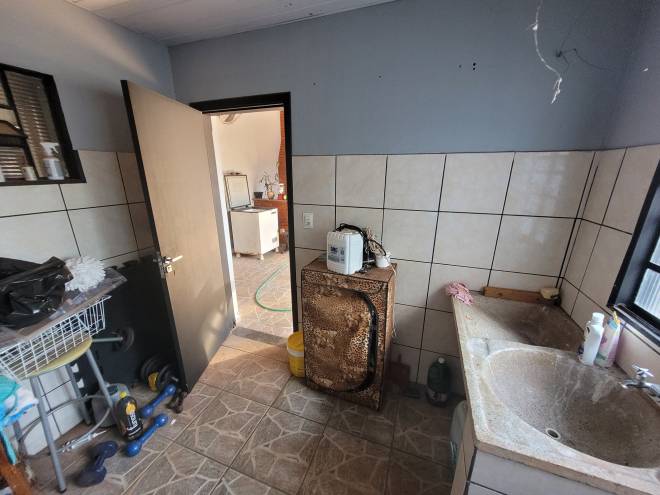 Av Senador Pizza, 170