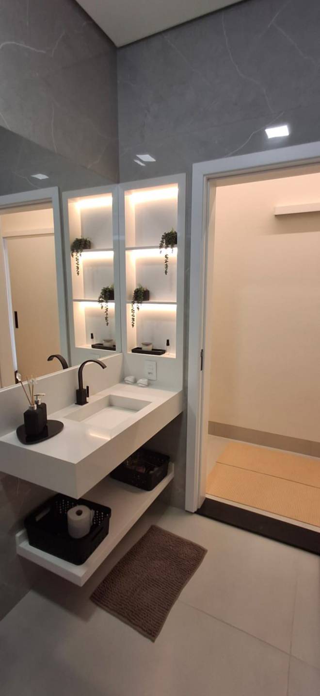 RUA JULIO ALONSO PORTELA, 239