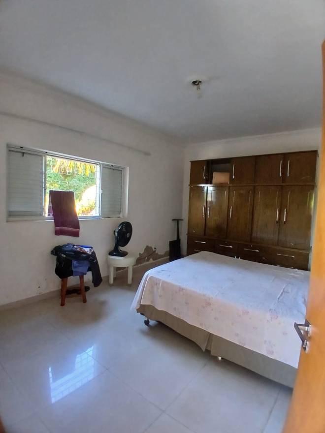 RUA GEORGE BORSANK, 305