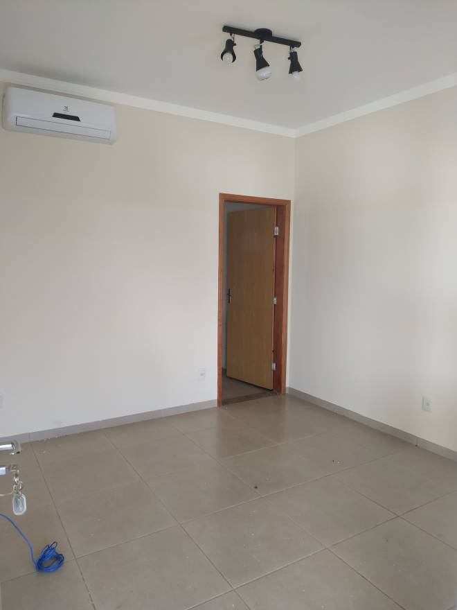 Rua das Tulipas (sala 03), 591