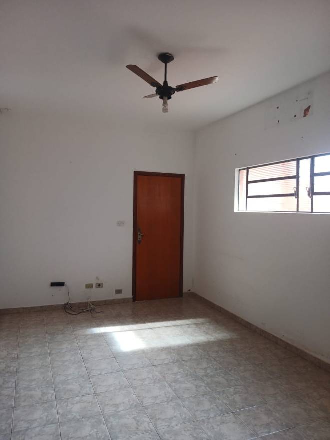Rua Senador Pizza, 600