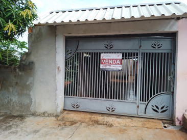 RUA APARECIDO ROBLES, 809