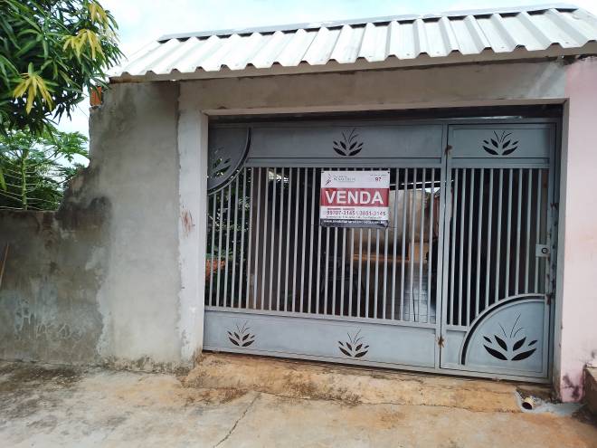 RUA APARECIDO ROBLES, 809