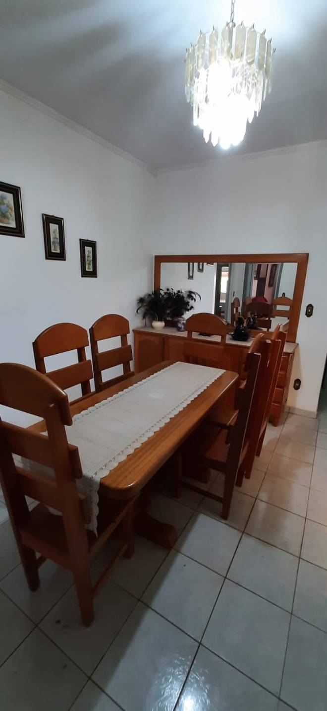 Rua Tupiniquins, 345