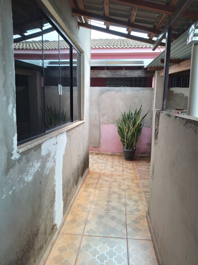 RUA APARECIDO ROBLES, 809