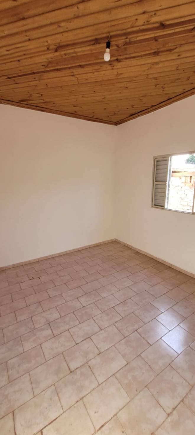 Rua Celso Souza e Silva, 385