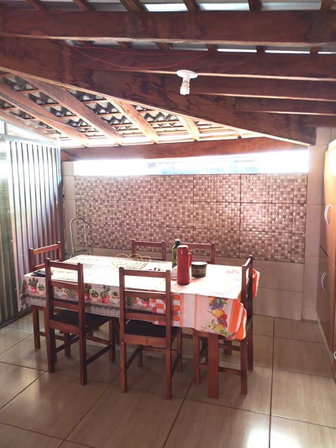 RUA APARECIDO ROBLES, 819