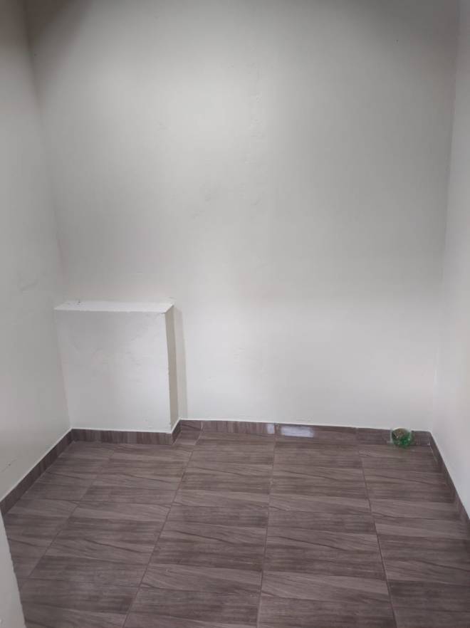 Rua Samuel N de Queiroz, 490