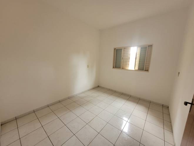 Rua das Tulipas, 245