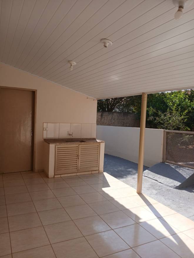 Av. Senador Pizza, 198