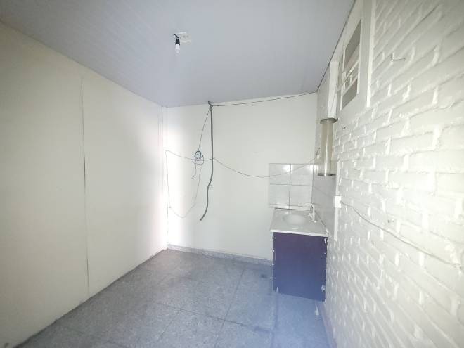 Rua Juvenal Camargo, 803