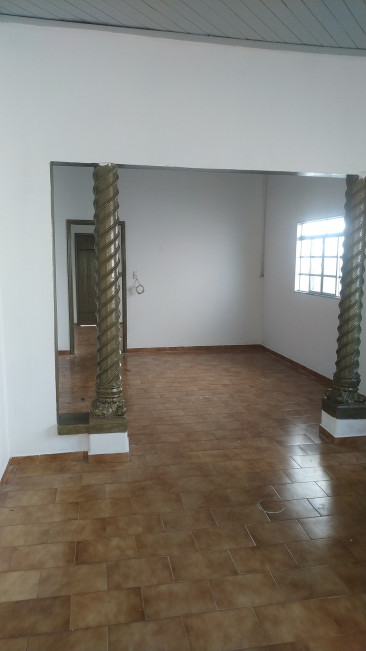 Av Antonia Portolez, 346