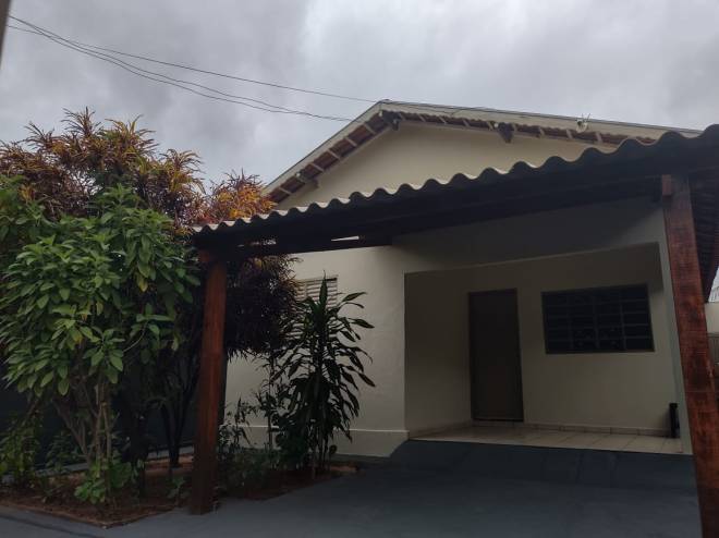 Rua Samuel N de Queiroz, 490