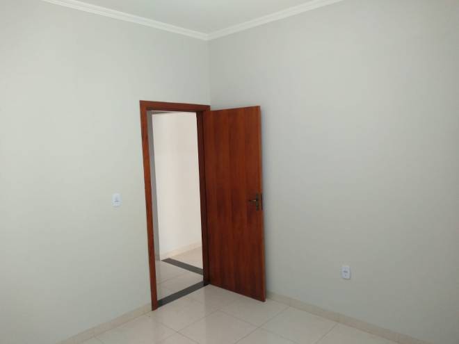Rua dos Lírios, 36
