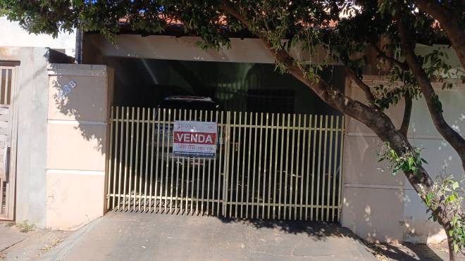 RUA JOAQUIM  DE CARVALHO, 68 B