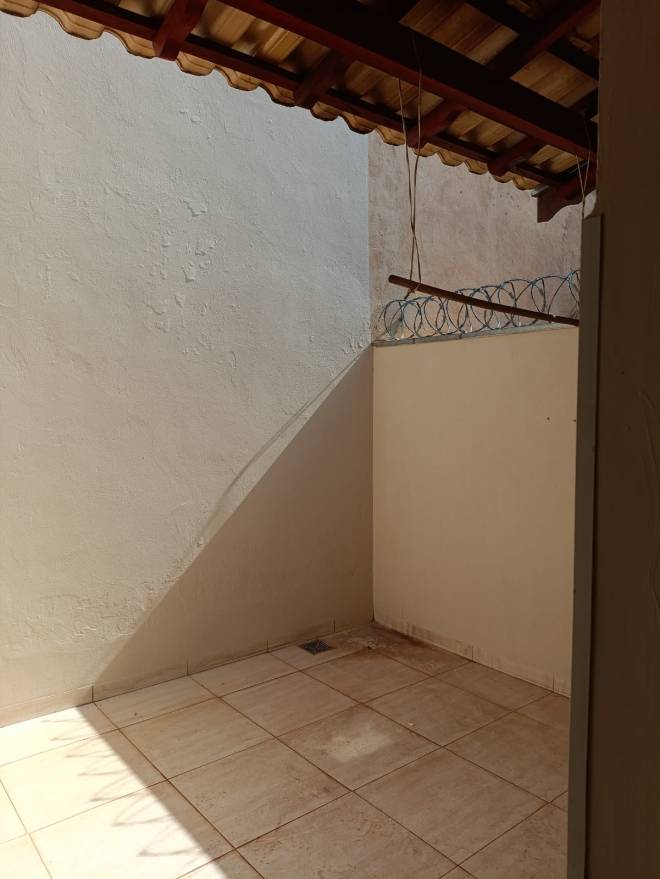 Rua das Tulipas, 135