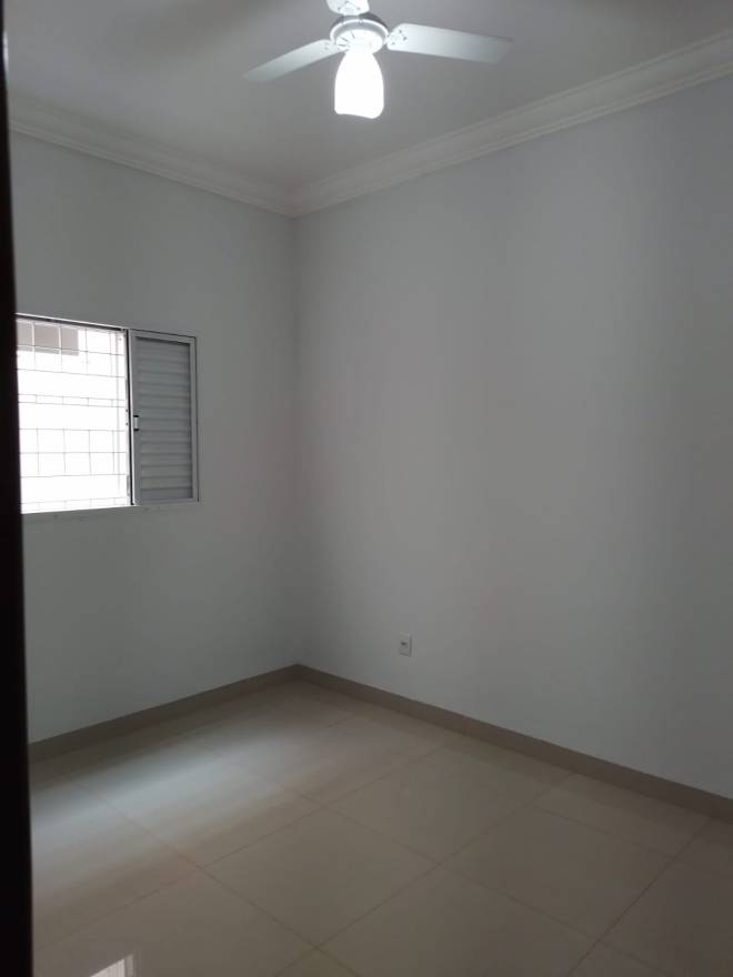 RUA ALBANO FERRACINI, 148