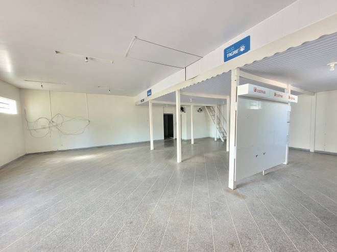 Rua Juvenal Camargo, 803