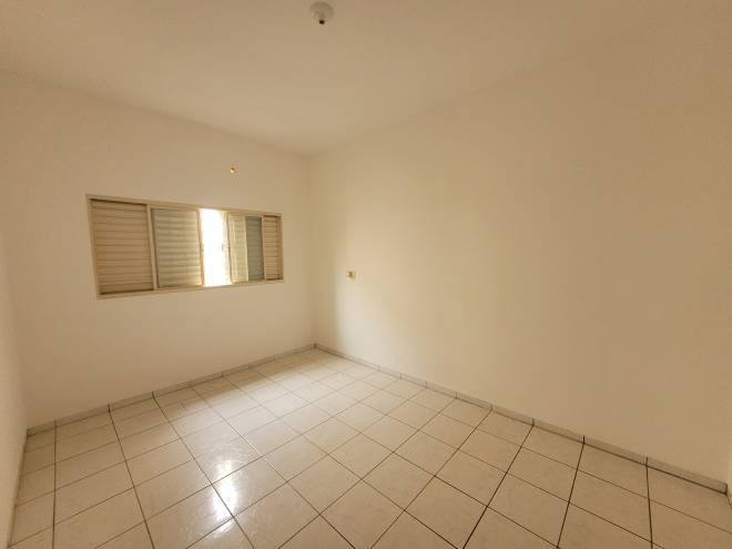Rua das Tulipas, 245