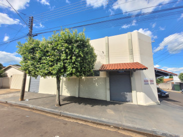 Rua Juvenal Camargo, 803