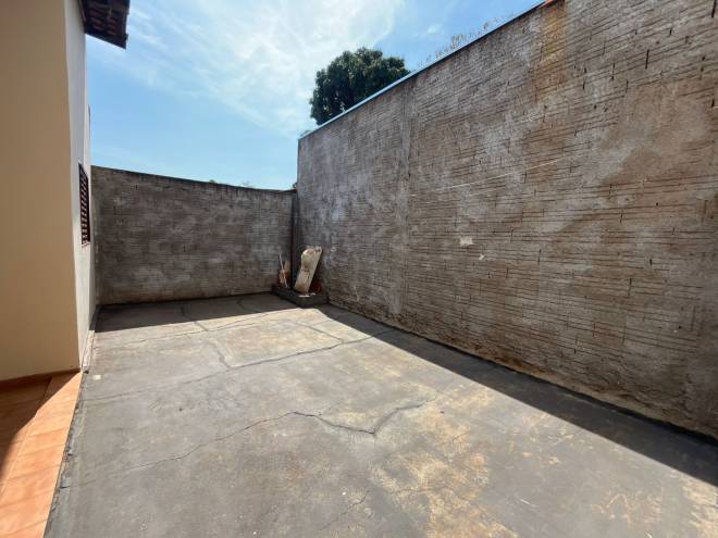 Avenida 9 de Julho, 92 Fundos