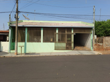 Rua Tupiniquins, 345