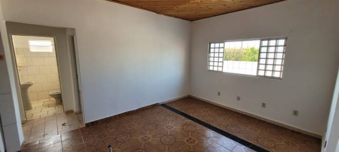 Rua Celso Souza e Silva, 385