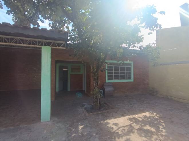 AV BENEDIIUTA CAMARGO, 72