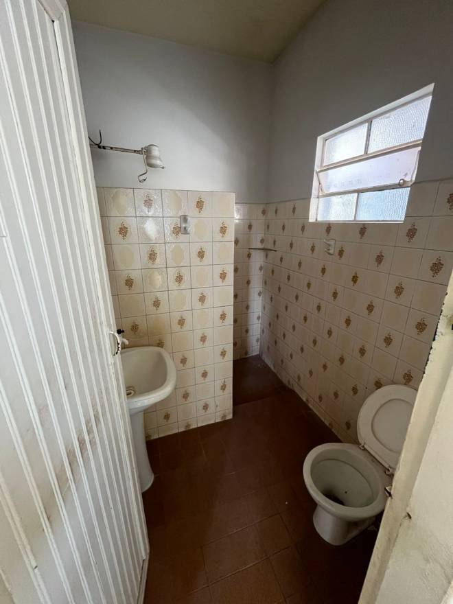 Rua Adelino Antonio de Oliveira, 22