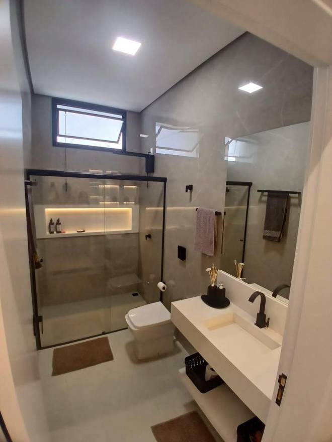 RUA JULIO ALONSO PORTELA, 239