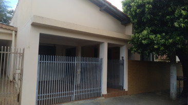 RUA OLIVIO SEGATO, 571