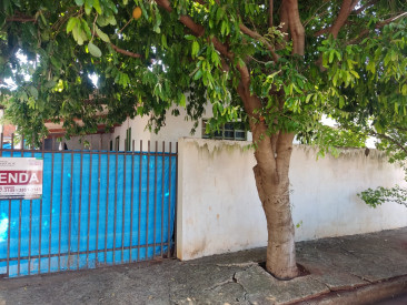 R Alvarenga Peixoto, 513