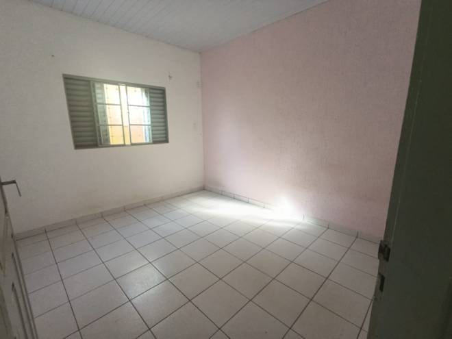 AV BENEDIIUTA CAMARGO, 72