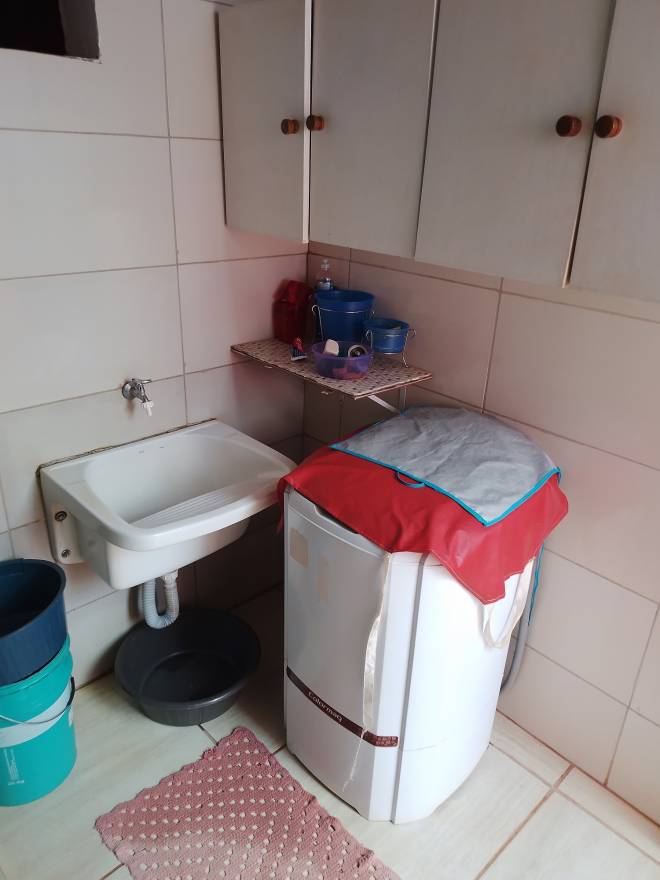 RUA APARECIDO ROBLES, 819