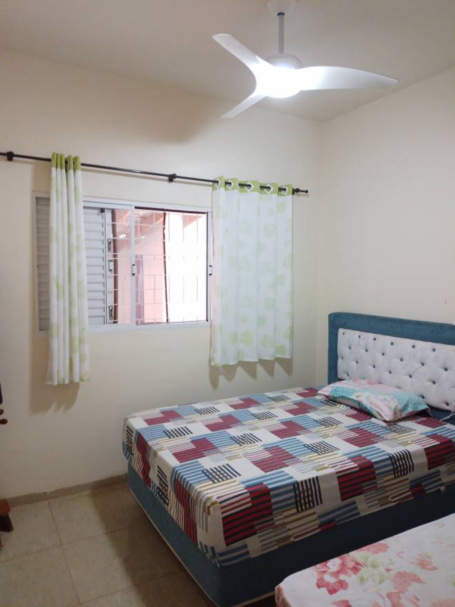 RUA APARECIDO ROBLES, 819