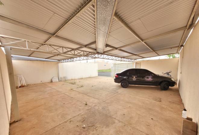 Rua Albano Ferracini ( Fundos), 298 D