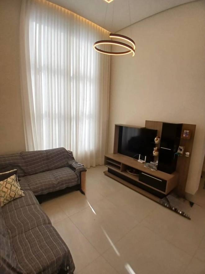 RUA JULIO ALONSO PORTELA, 239