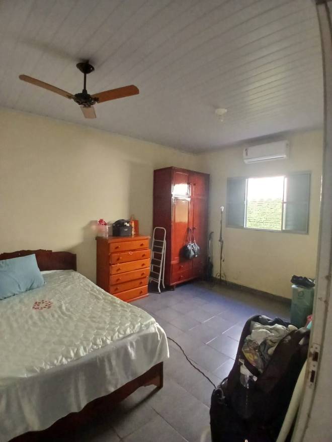 AV. ANTONIA PORTOLEZ, 176